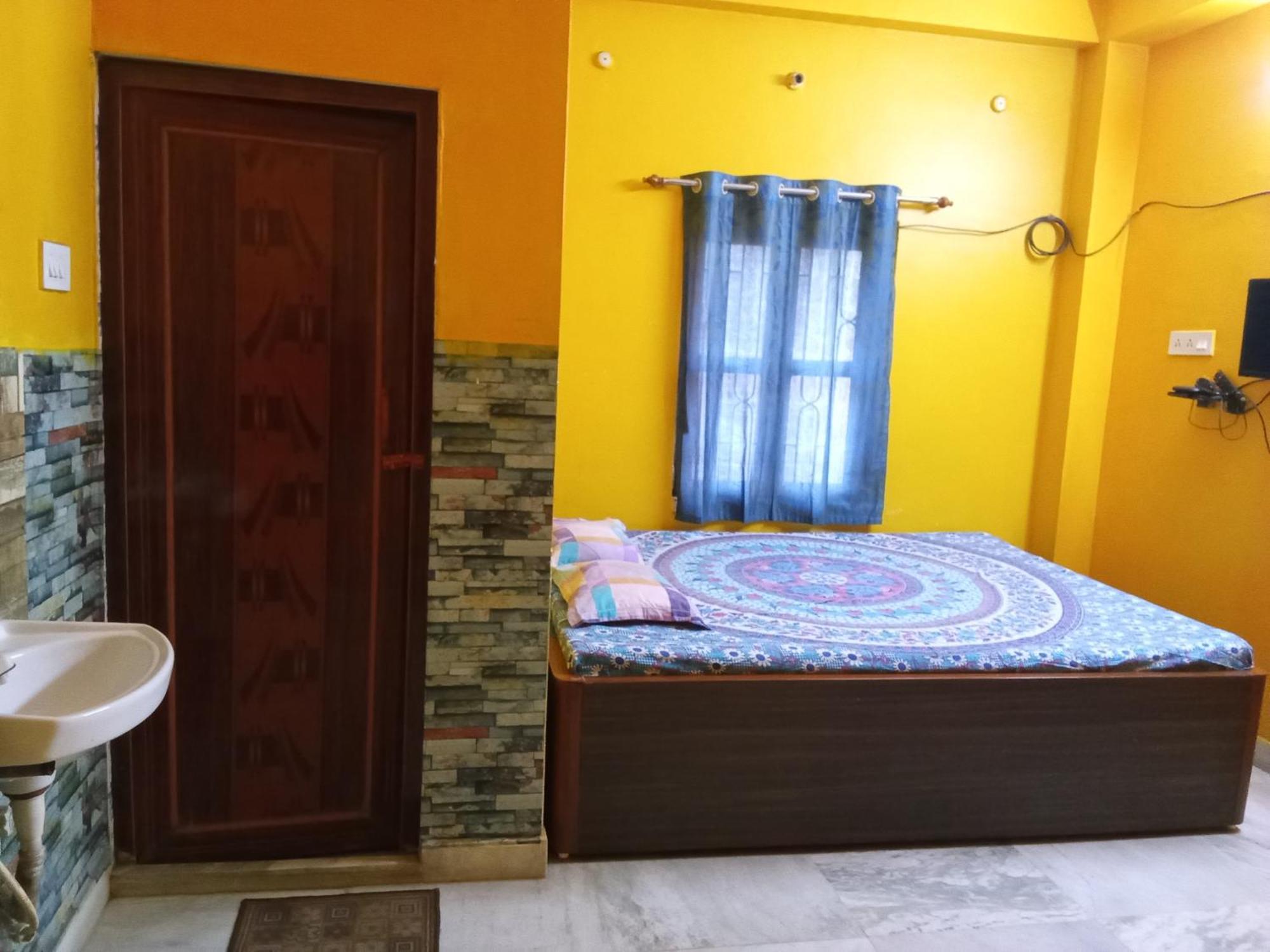 Amar Priya Guest House Calcutta Exterior foto